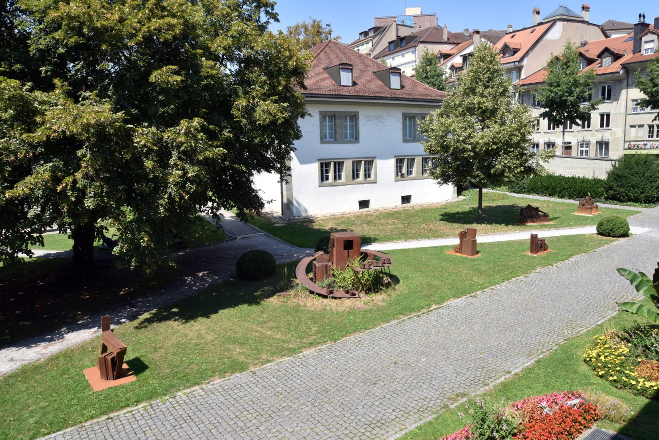 ensemble de sculptures